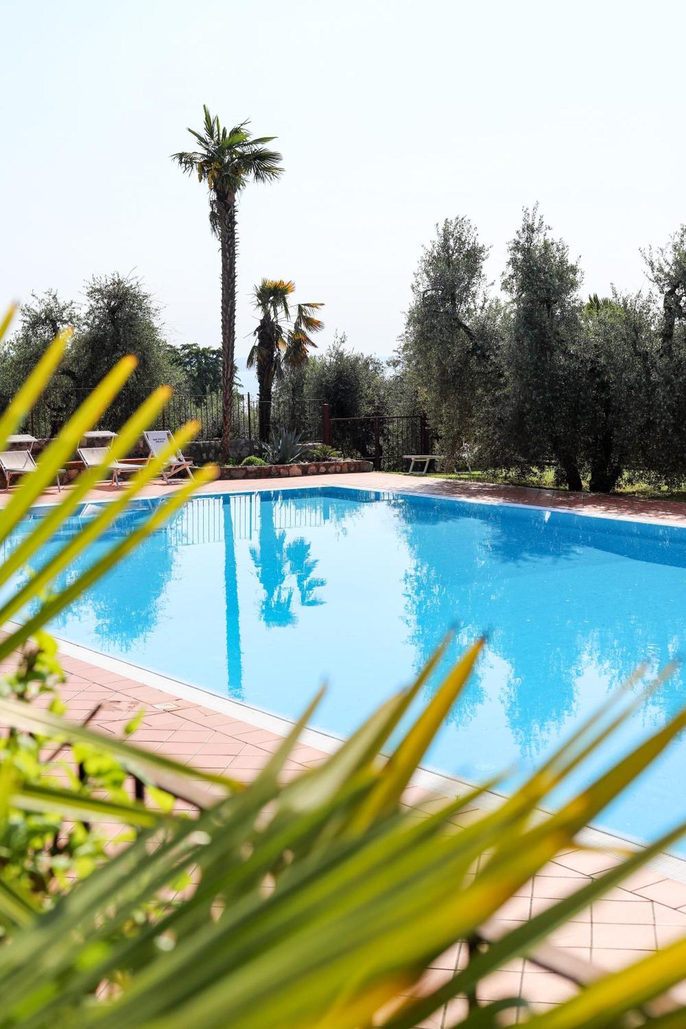 Residence San Rocco Soiano Del Lago Exterior foto